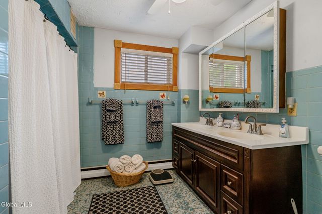 3206 Guilderland Avenue, Rotterdam, NY 12306