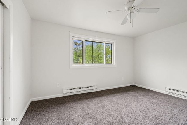 3206 Guilderland Avenue, Rotterdam, NY 12306