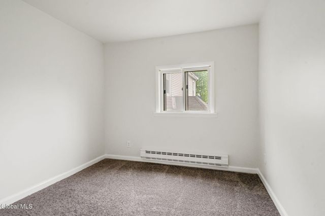 3206 Guilderland Avenue, Rotterdam, NY 12306