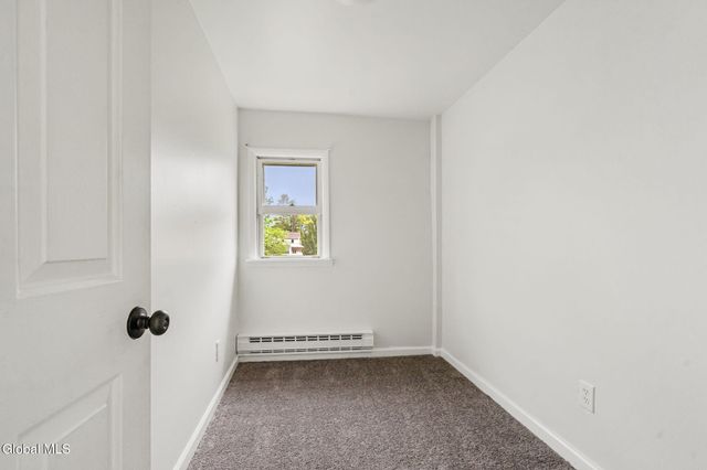 3206 Guilderland Avenue, Rotterdam, NY 12306