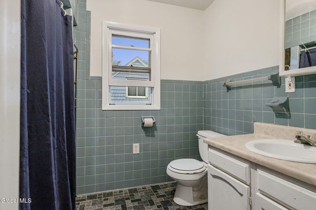 3206 Guilderland Avenue, Rotterdam, NY 12306
