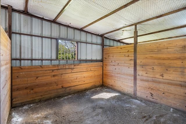 309 Willow Creek Lane, Springtown, TX 76082