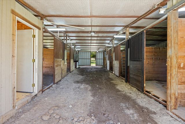 309 Willow Creek Lane, Springtown, TX 76082