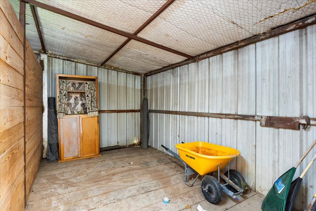 309 Willow Creek Lane, Springtown, TX 76082