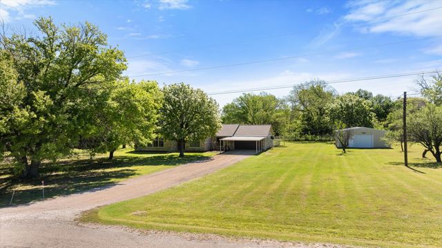 309 Willow Creek Lane, Springtown, TX 76082