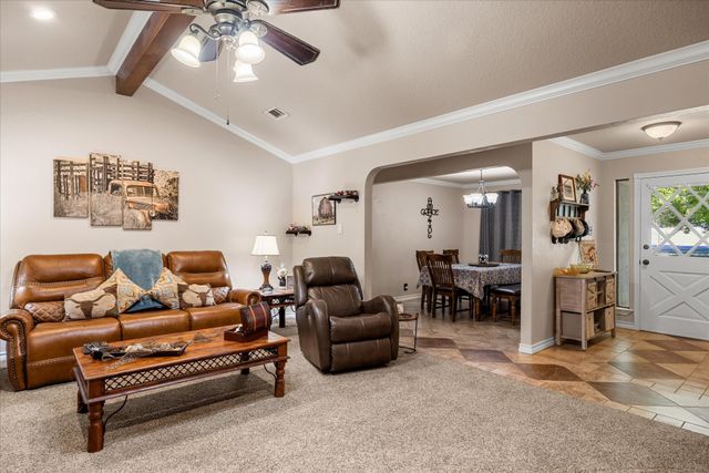 309 Willow Creek Lane, Springtown, TX 76082