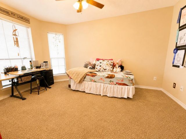 809 John Albert Dr, East Bernard, TX 77435