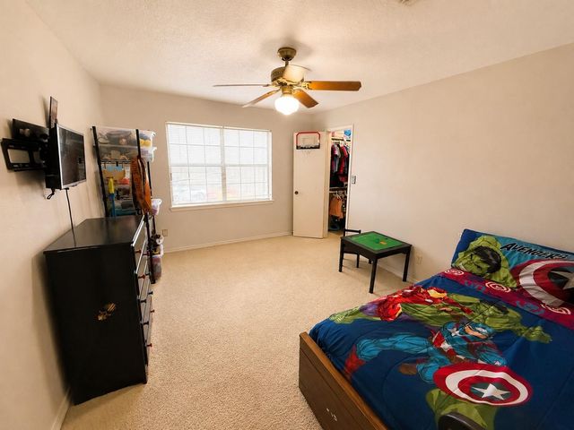 809 John Albert Dr, East Bernard, TX 77435