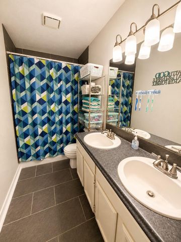 809 John Albert Dr, East Bernard, TX 77435