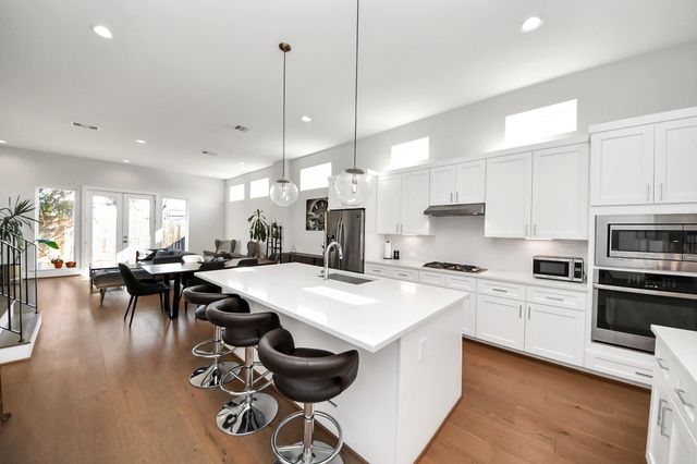 1815 Arbor Street, Houston, TX 77004