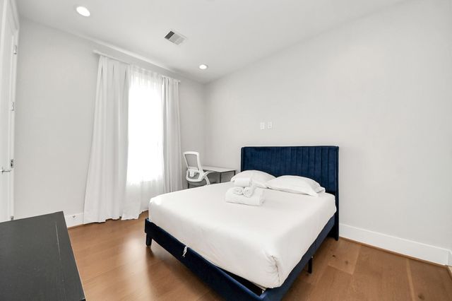 1815 Arbor Street, Houston, TX 77004