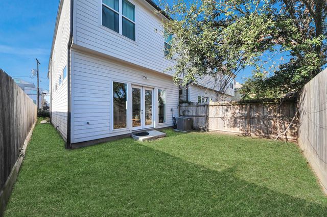 1815 Arbor Street, Houston, TX 77004