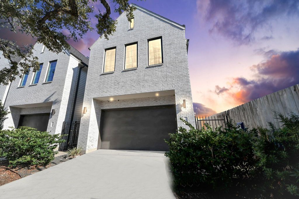 1815 Arbor Street, Houston, TX 77004