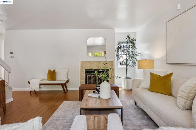28086 Thorup Ln, Hayward, CA 94542