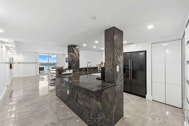 2101 Brickell Ave 506, Miami, FL 33129