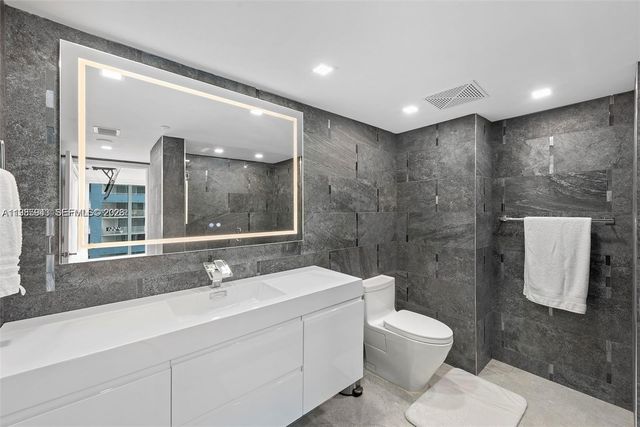 2101 Brickell Ave 506, Miami, FL 33129