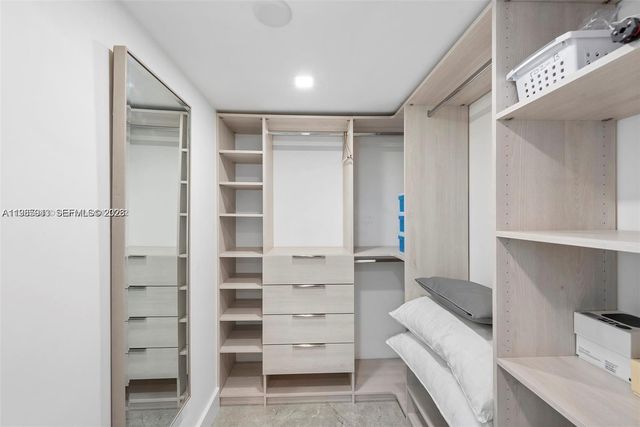 2101 Brickell Ave 506, Miami, FL 33129