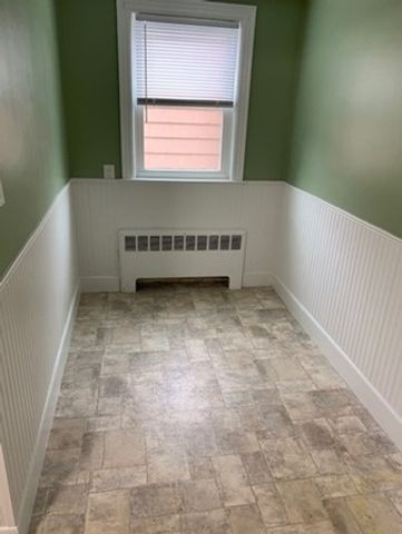 12 Waverley St 12, Waltham, MA 02453