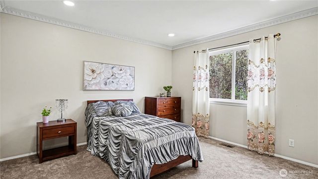 23144 NE 14th Court, Sammamish, WA 98074