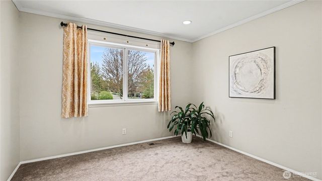 23144 NE 14th Court, Sammamish, WA 98074