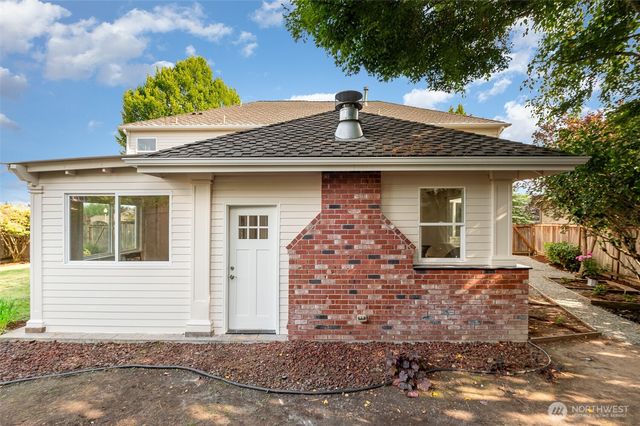 23144 NE 14th Court, Sammamish, WA 98074