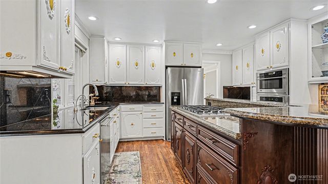 23144 NE 14th Court, Sammamish, WA 98074