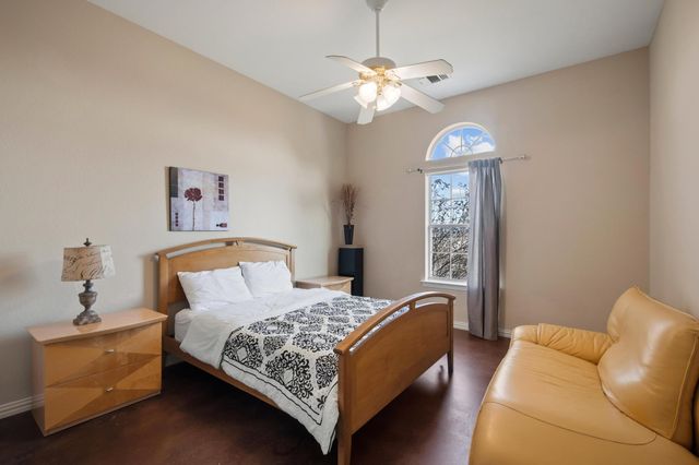 820 Alysa Lane, Waxahachie, TX 75167