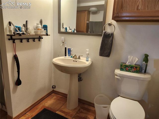 81 Crystal Park Road C, Manitou Springs, CO 80829