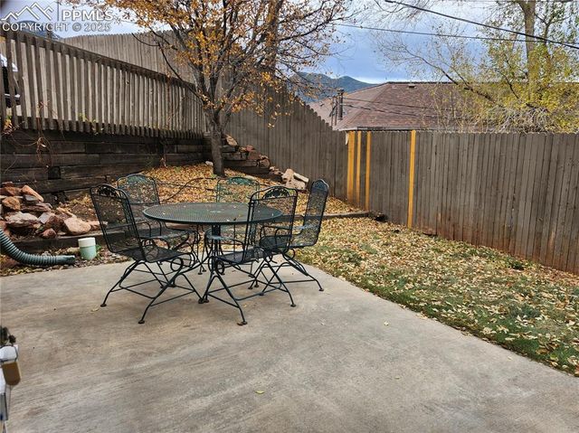 81 Crystal Park Road C, Manitou Springs, CO 80829