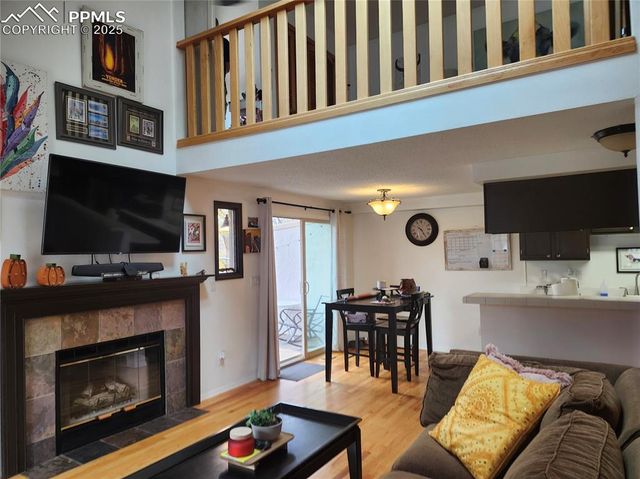 81 Crystal Park Road C, Manitou Springs, CO 80829