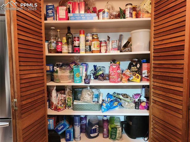 81 Crystal Park Road C, Manitou Springs, CO 80829