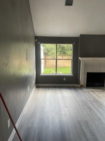 723 N Vista Drive, Houston, TX 77073