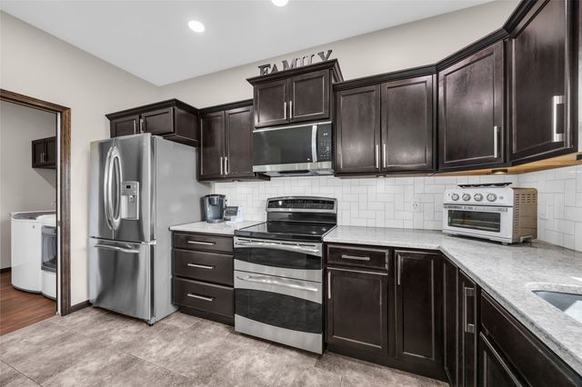 3118 Carlisle Circle, Marion, IA 52302