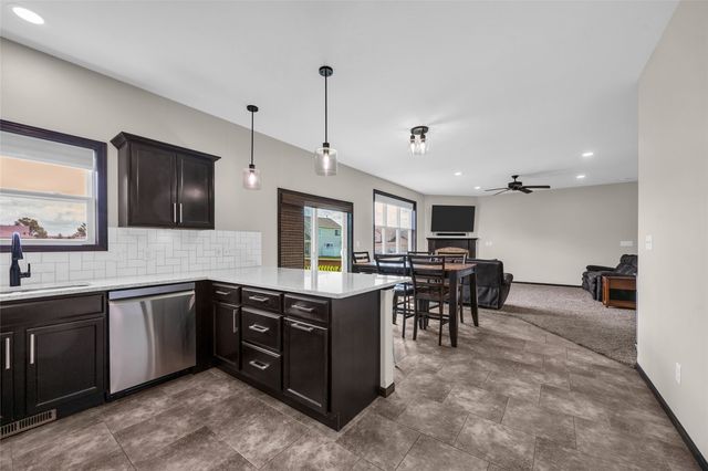 3118 Carlisle Circle, Marion, IA 52302