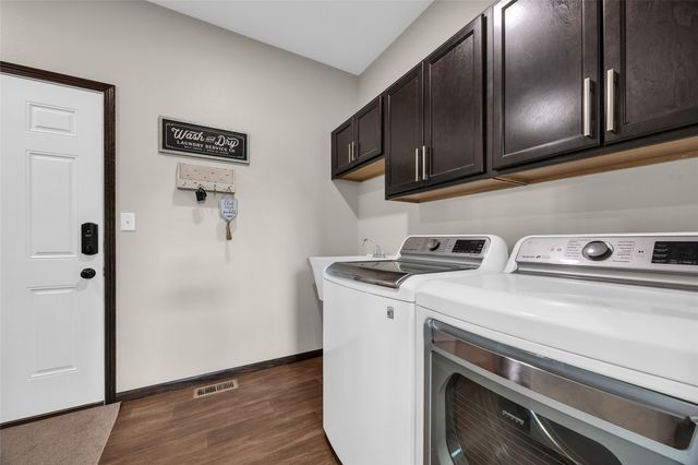 3118 Carlisle Circle, Marion, IA 52302