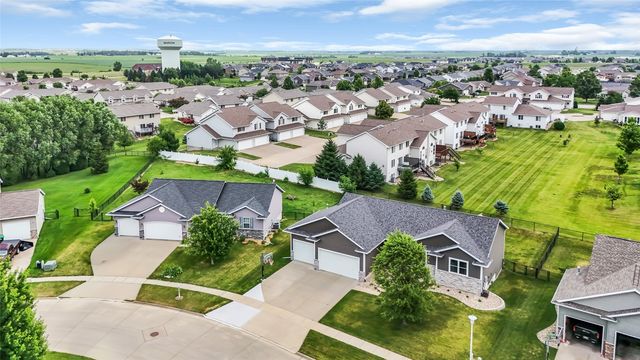 3118 Carlisle Circle, Marion, IA 52302