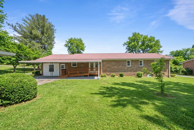 215 Hill St, Estill Springs, TN 37330
