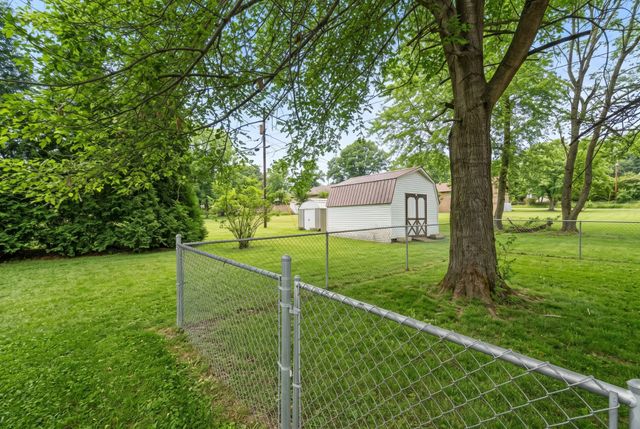 215 Hill St, Estill Springs, TN 37330