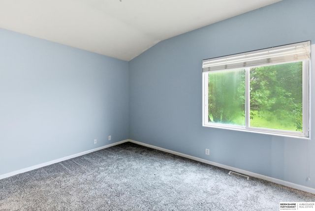 7511 N 73 Circle, Omaha, NE 68122