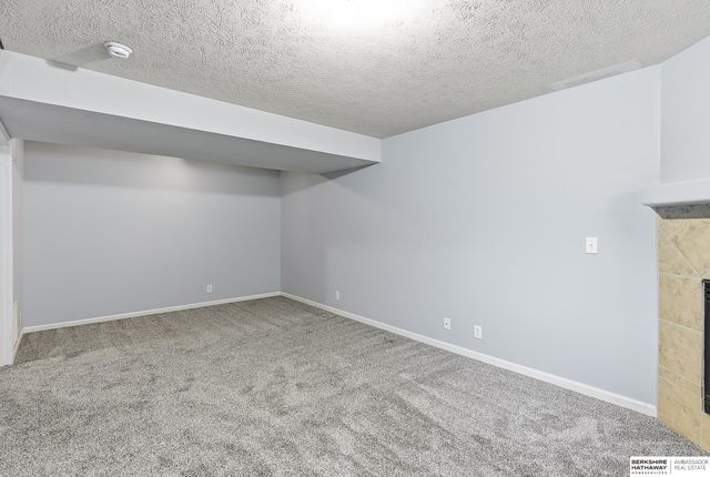 7511 N 73 Circle, Omaha, NE 68122