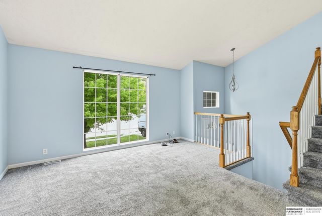 7511 N 73 Circle, Omaha, NE 68122
