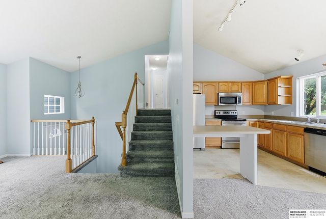 7511 N 73 Circle, Omaha, NE 68122