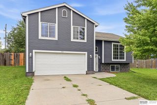 7511 N 73 Circle, Omaha, NE 68122