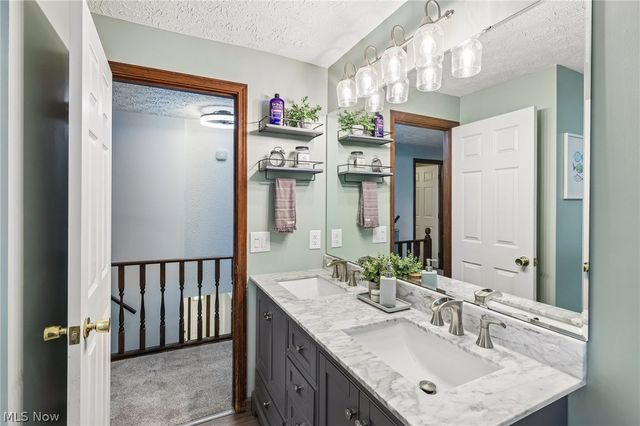 4503 Northview Avenue NW, Canton, OH 44709