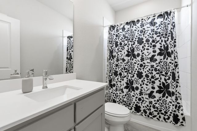 2033 St Andrews Way, Argyle, TX 76226