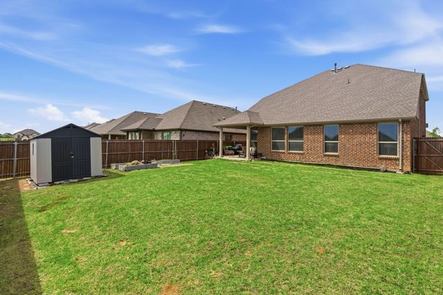 2033 St Andrews Way, Argyle, TX 76226