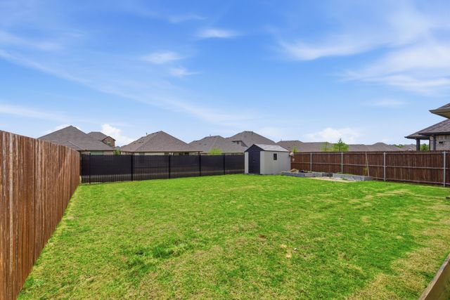 2033 St Andrews Way, Argyle, TX 76226