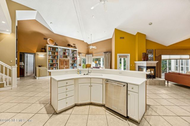 95422 CAPTAINS Way, Fernandina Beach, FL 32034
