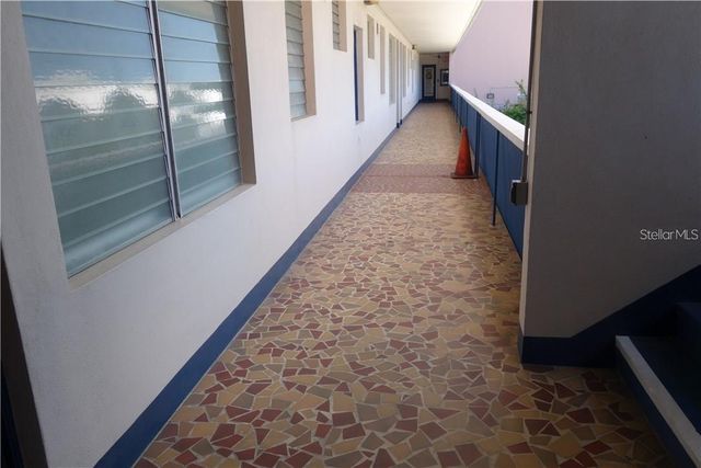 200 N BETTY LANE 2E, Clearwater, FL 33755