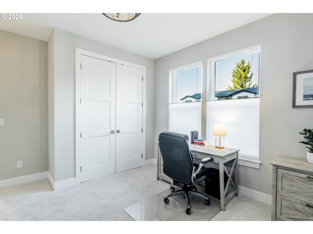 14044 Sw WALNUT Ln, Tigard, OR 97223